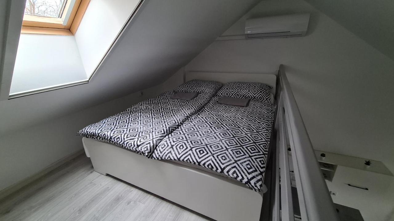 Gyulai-Fuerdo-Apartman Ii. Exteriér fotografie