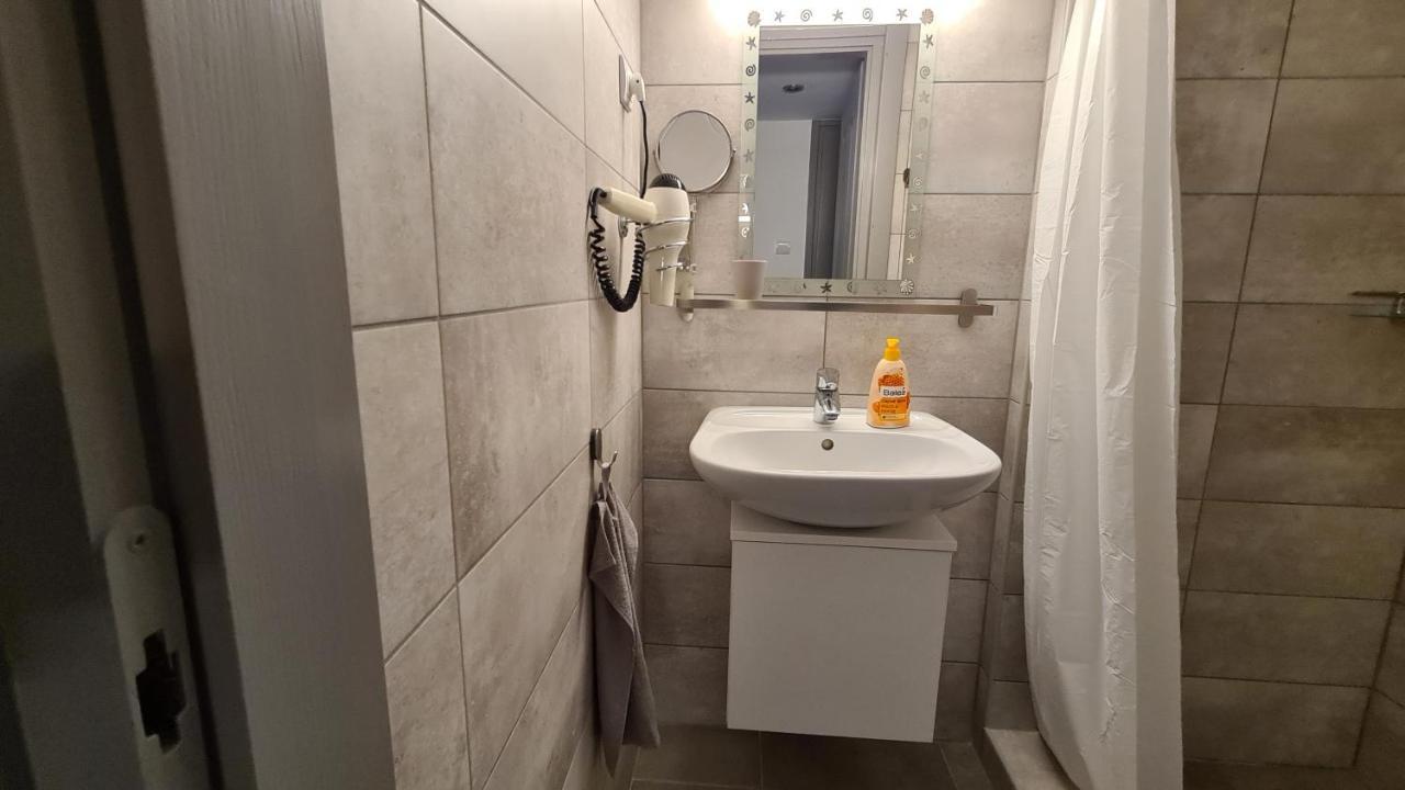 Gyulai-Fuerdo-Apartman Ii. Exteriér fotografie