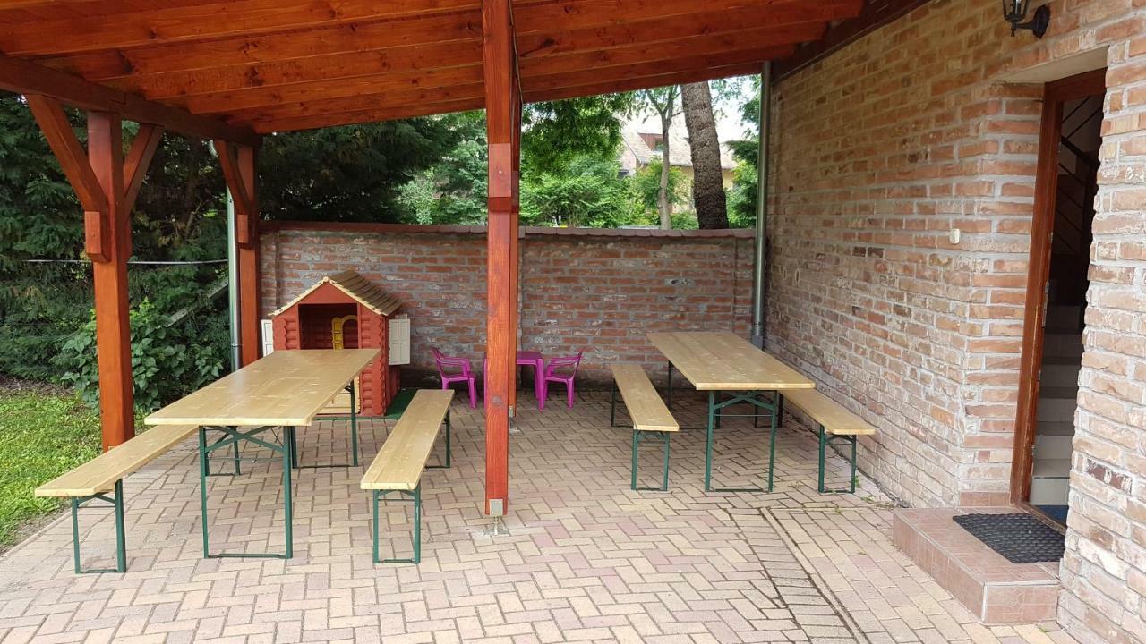 Gyulai-Fuerdo-Apartman Ii. Exteriér fotografie